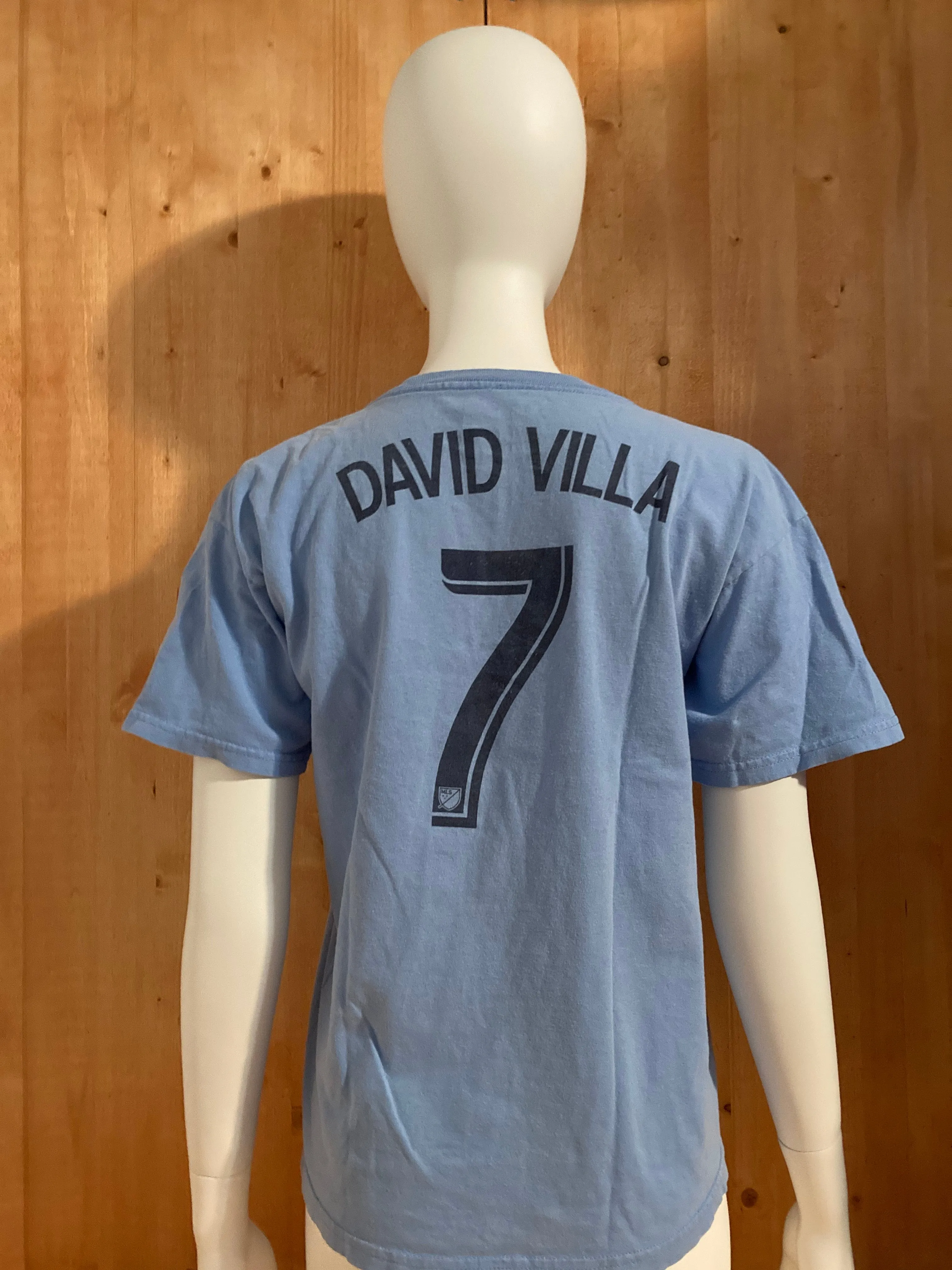 ADIDAS "DAVID VILLA" #7 NEW YORK CITY FOOTBALL CLUB ETIHAD AIRWAYS Graphic Print Kids Youth Unisex T Shirt Tee Shirt XL Extra Xtra Large Light Blue Shirt