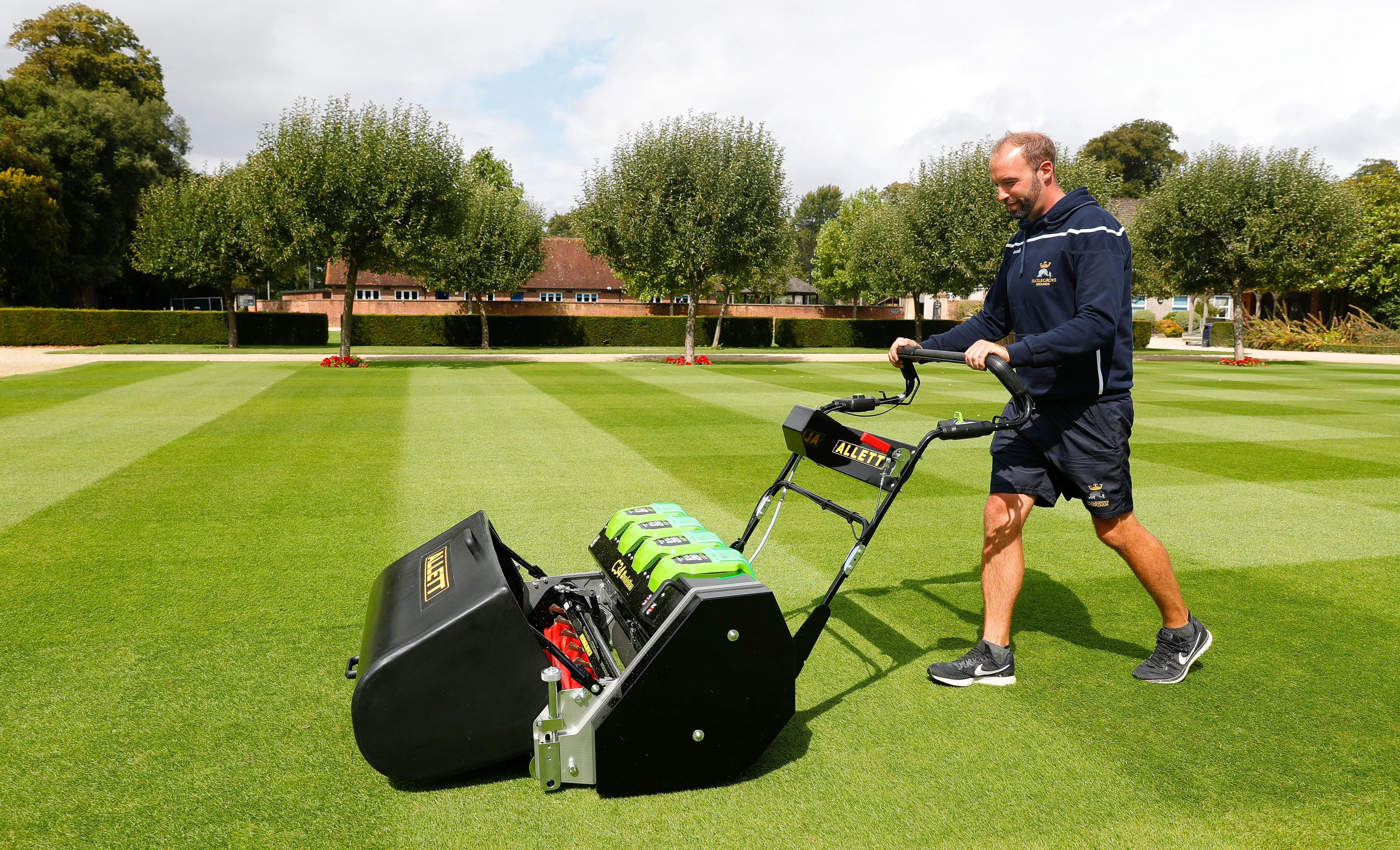 Allett C34/2 Evolution Cylinder Mower (Power-unit with Grassbox)