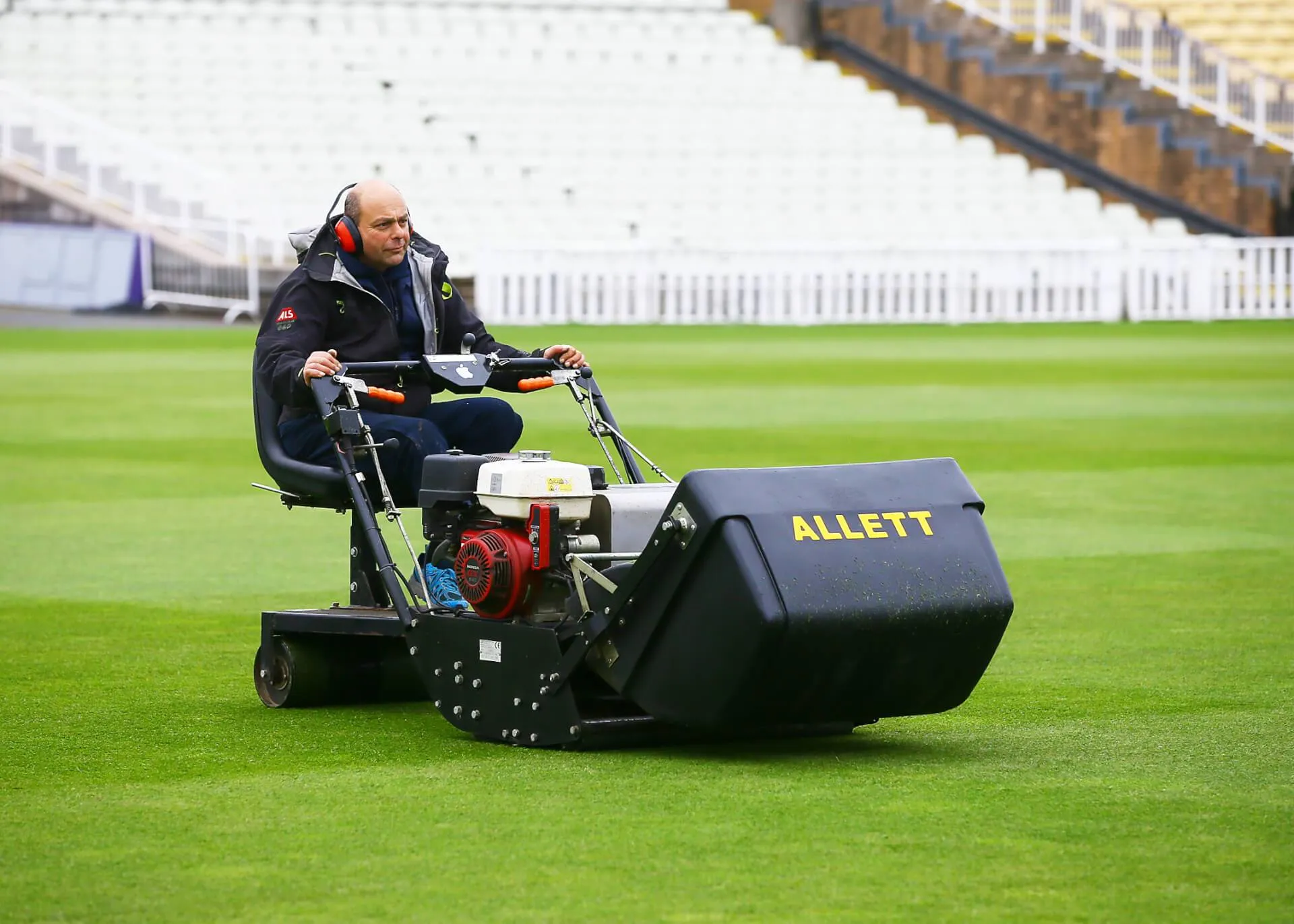 Allett Regal Gas Powered Reel Cylinder Mower with Honda Engine