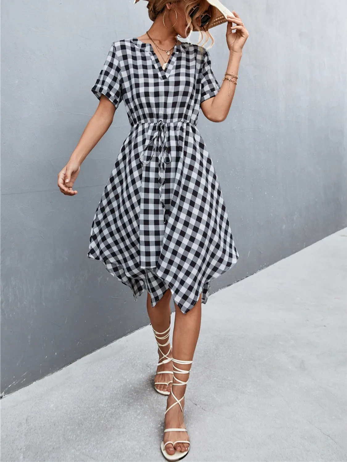 Black and White Plaid Notched Short Sleeve Dress Waist Tie Casual Flare Skirt dress