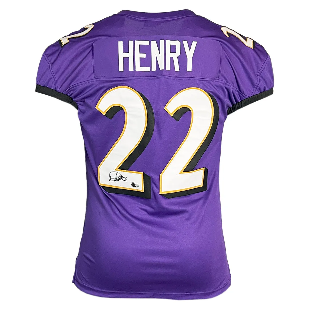 Derrick Henry Signed Baltimore Purple Football Jersey (Beckett)