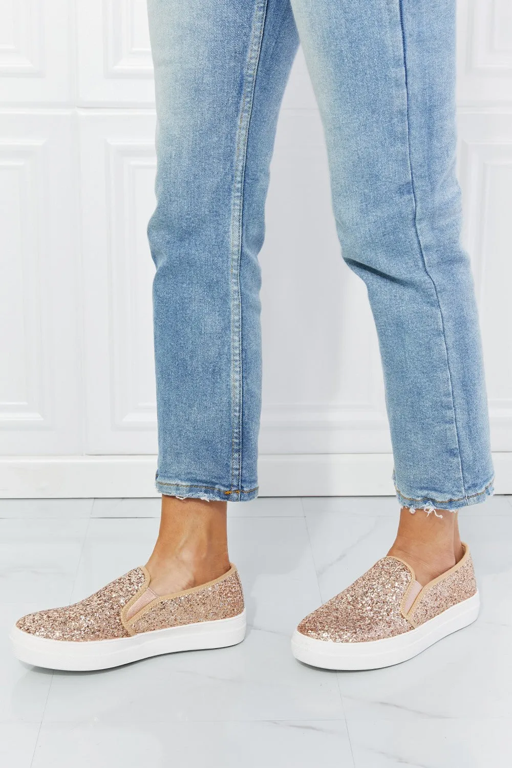 Fortune Dynamic City of Lights Glitter Slip-On Sneaker